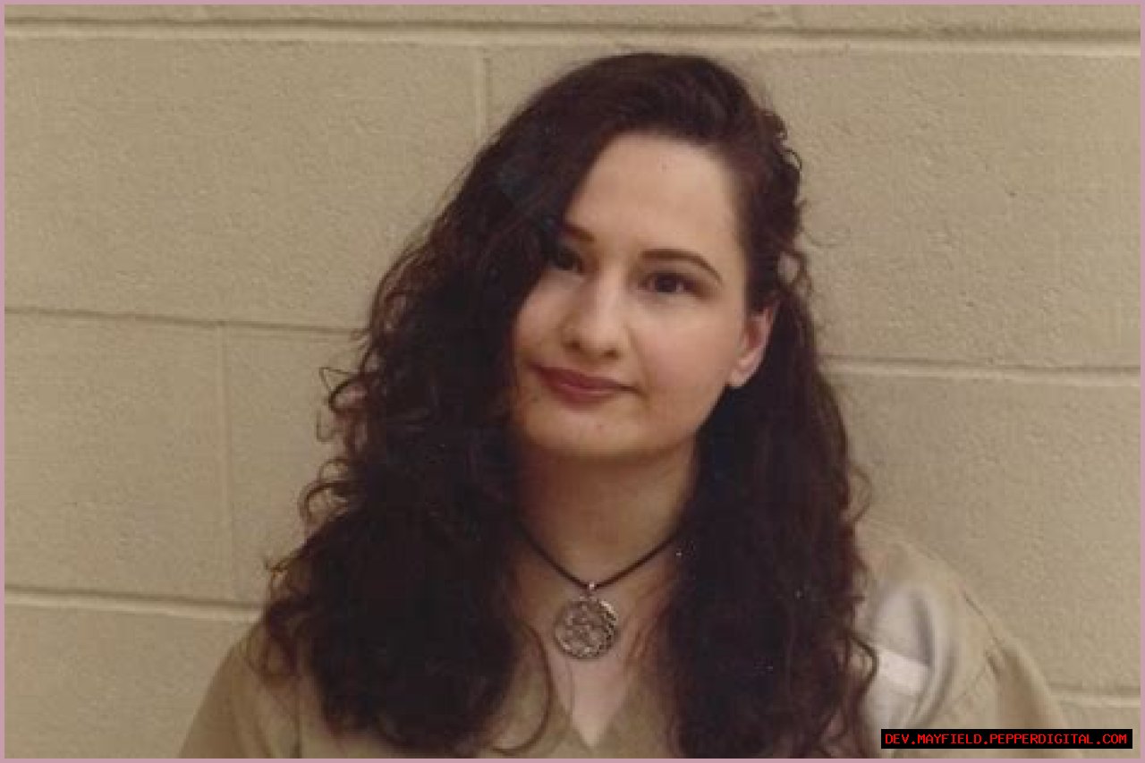 Gypsy Rose Blanchard: The Crime, The Pictures, And The Truth Behind The Story