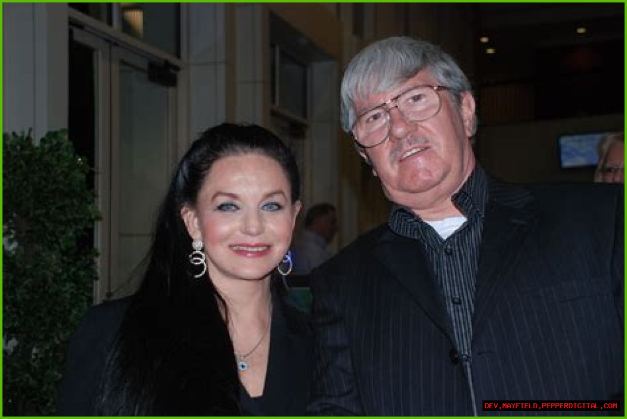 Unraveling The Love Story: Who Was Crystal Gayle Married To?