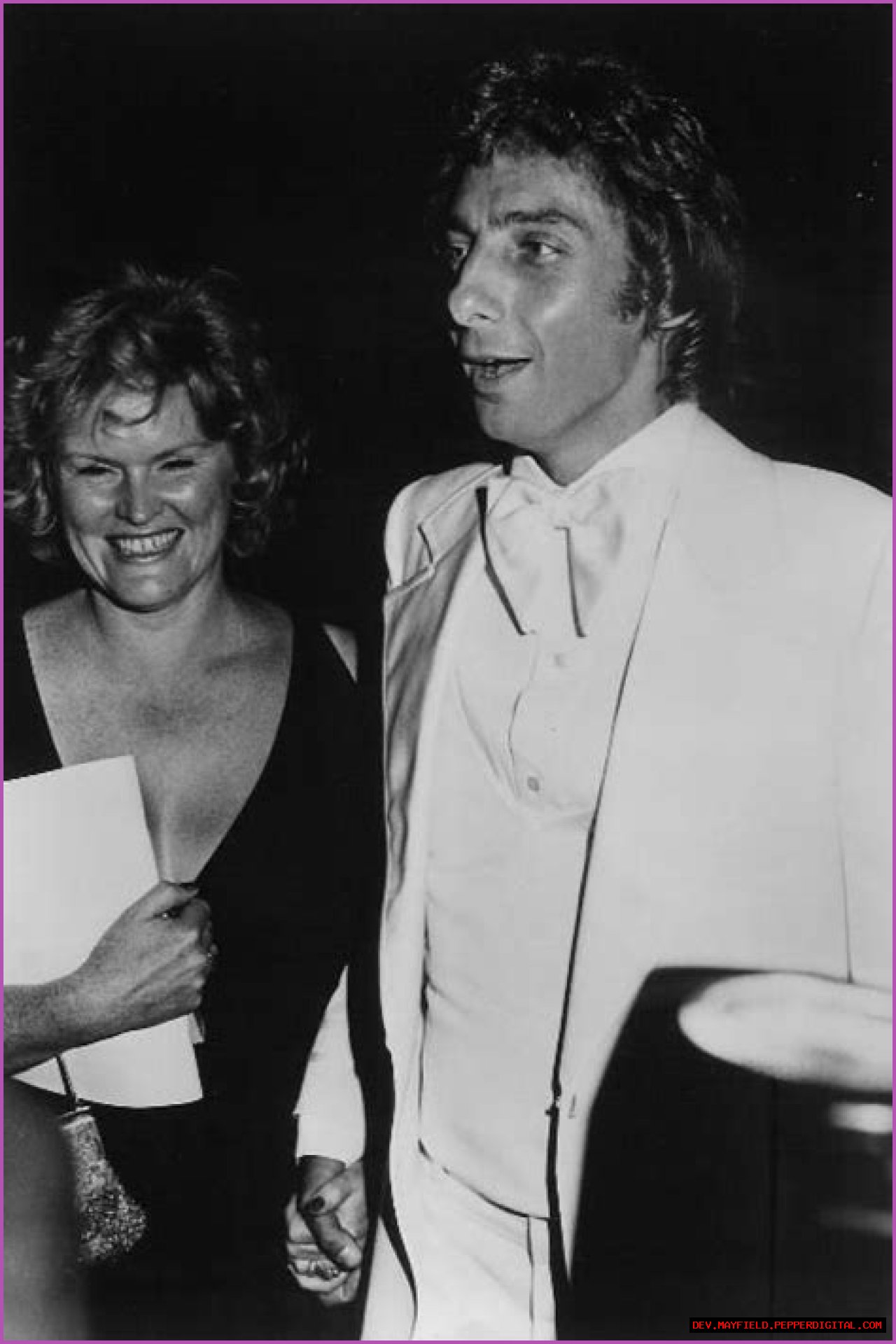 Unveiling The Romantic Life Of Barry Manilow: A Look At His Girlfriends